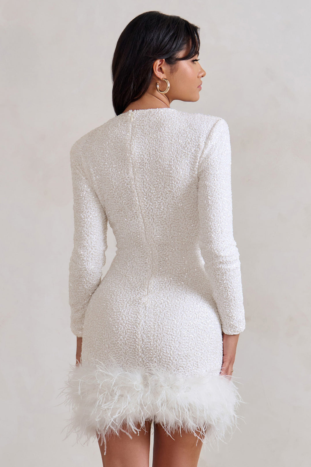 Robe Mini Femme à Manches Longues avec Détails en Plumes