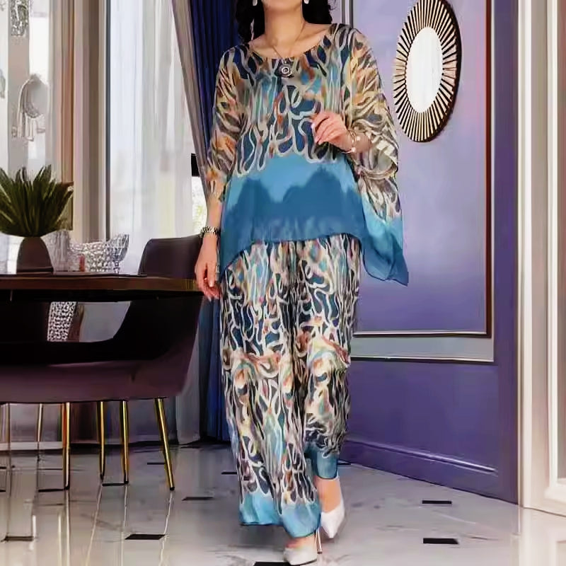 Lynette - Floating Abstract Ensemble