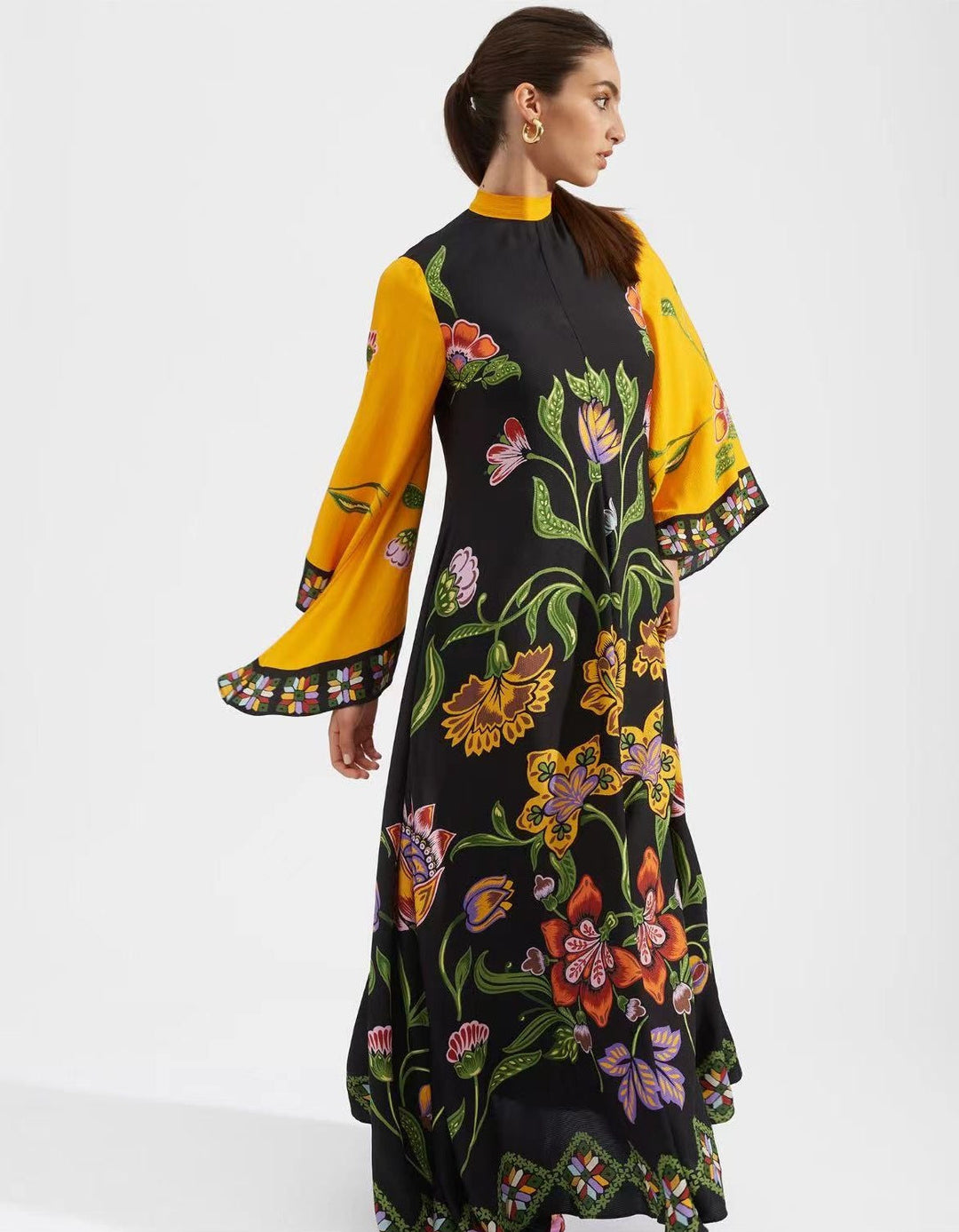 Robe d'Été A-Ligne pour Femmes avec Col Montant et Manches 3/4 – Élégante pour Événements et Célébrations